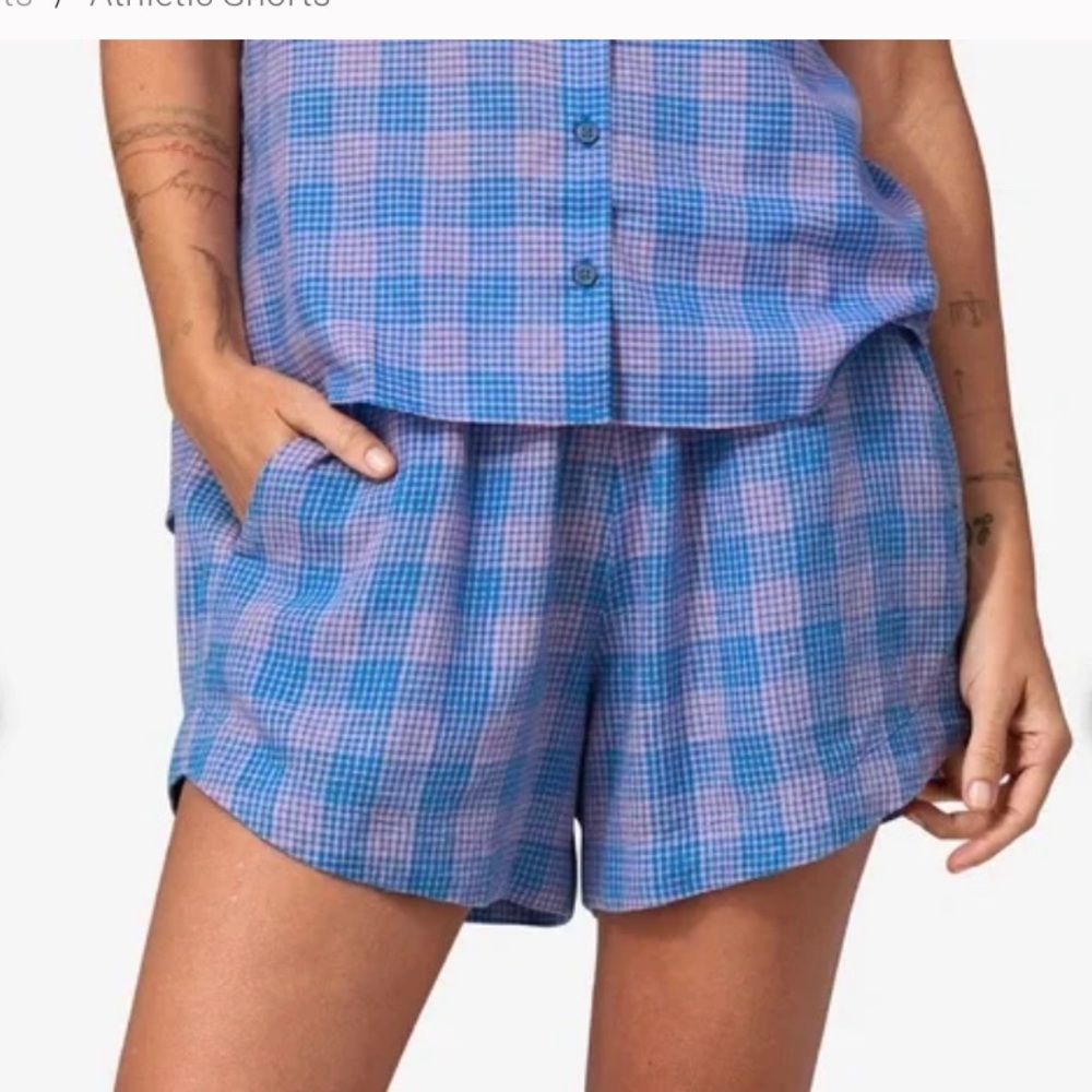 Patagonia Women's Garden Island Shorts. Gently used. Size large
